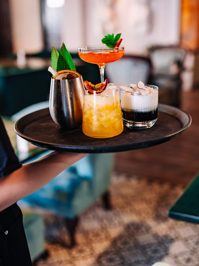 Feline, 0 years experience, available 8 hours p/w