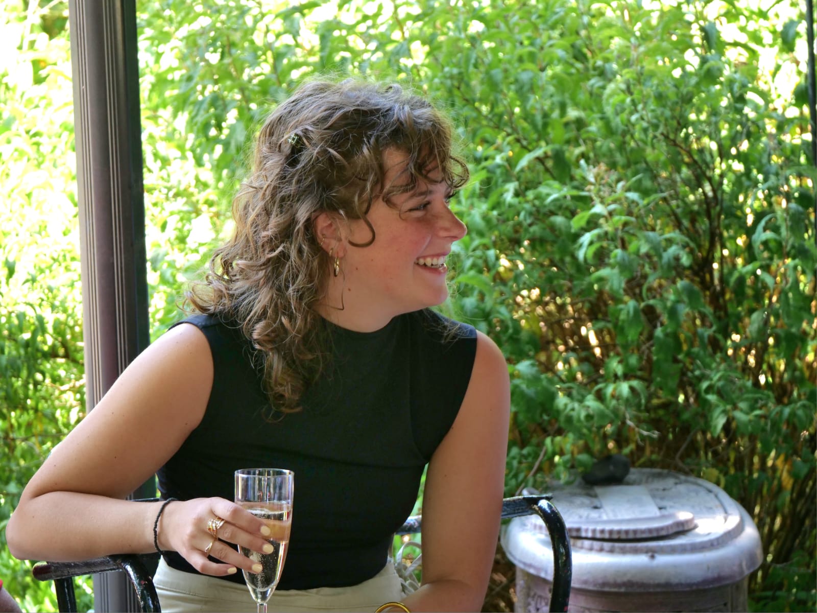 Elsa, 3 years experience, available 16 hours p/w