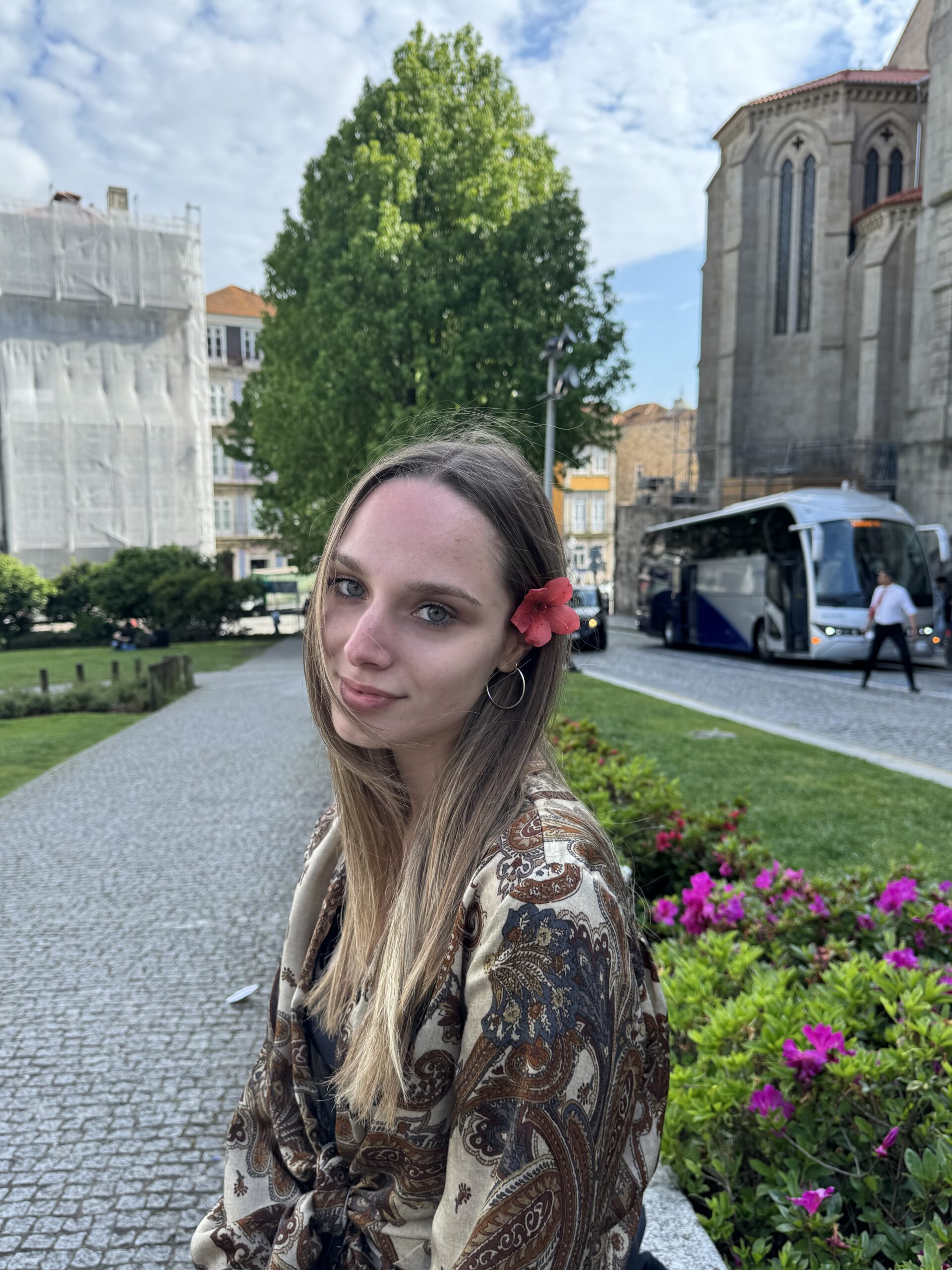 Teona, 1 year experience, available 8 hours p/w