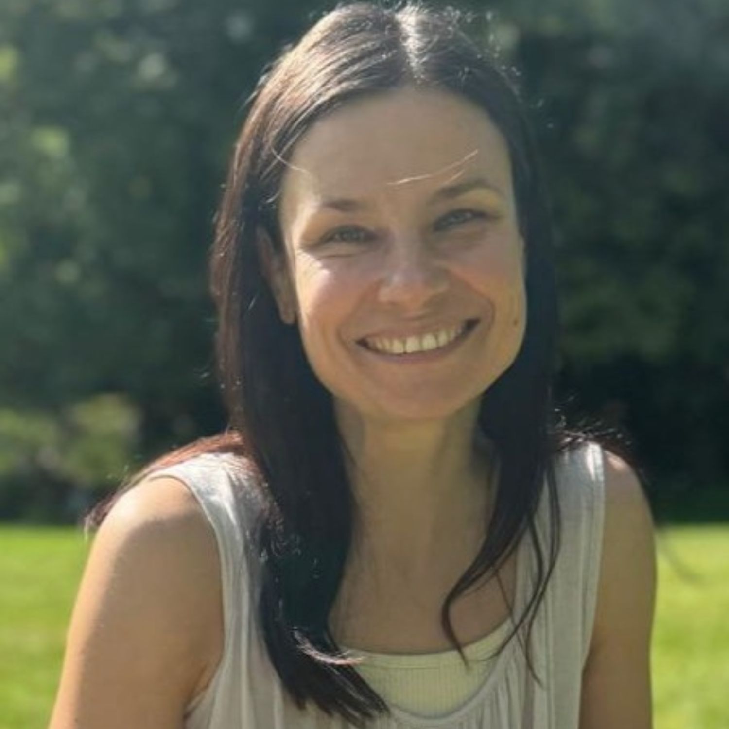 Hanna, 1 year experience, available 25 hours p/w